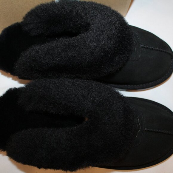 NIB UGG WOMEN'S COQUETTE BLACK SUEDE SHEARLING LINED SLIPPERS‎ 9 - Picture 4 of 6